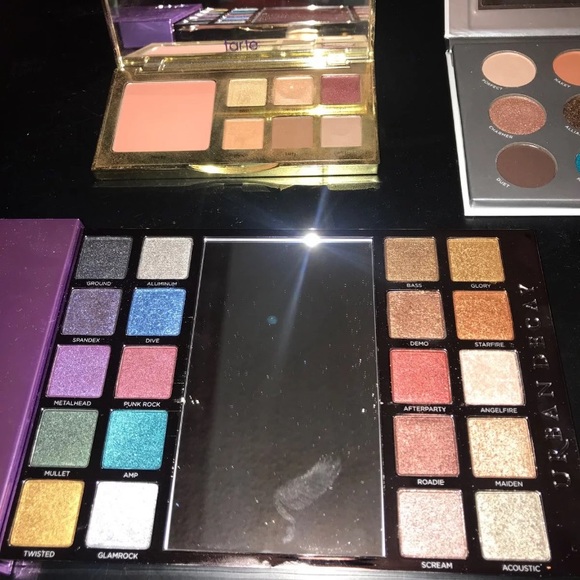 Tarte and Urban Decay Eye Palette Bundle +freebie - Picture 7 of 8